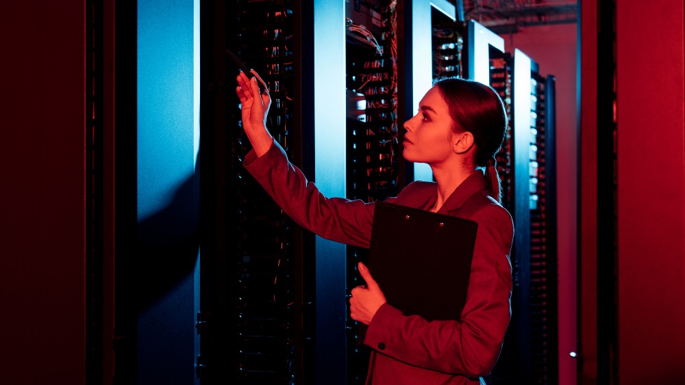 Data-centre-security:-Silent-threats,-loud-warnings 