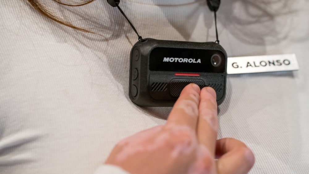 Motorola-Solutions-unveils-body-camera-for-safety-of-frontline-workers