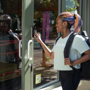 5-ISJ- Brivo Securing 24/7 operations: The HOTWORX case study