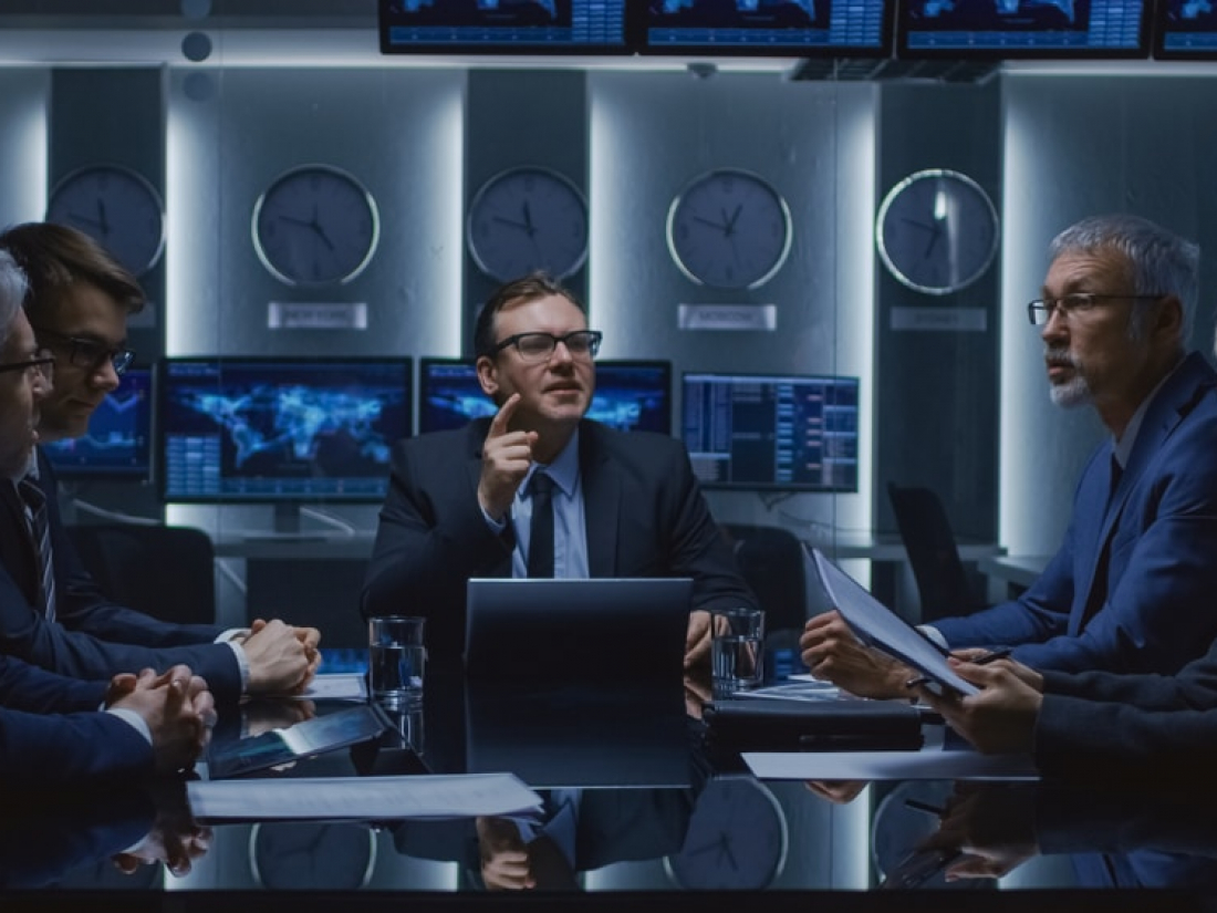 Senior,Government,Member,Holds,An,Impromptu,Meeting,With,His,Team