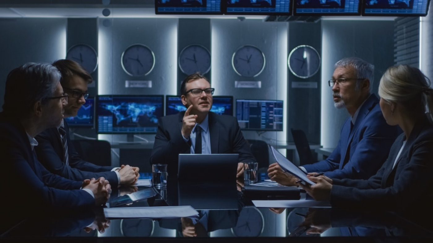 Senior,Government,Member,Holds,An,Impromptu,Meeting,With,His,Team